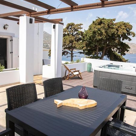 Sunny Bay Villa Agia Marina  Eksteriør bilde