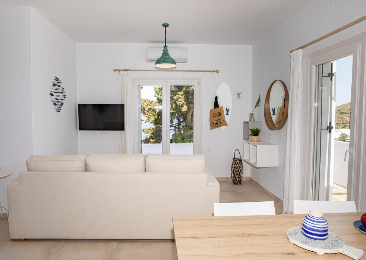 Sunny Bay Villa Agia Marina  Eksteriør bilde