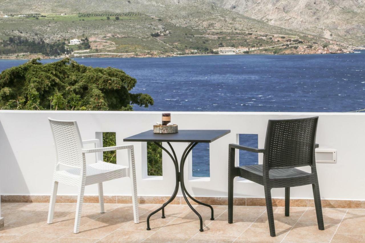 Sunny Bay Villa Agia Marina  Eksteriør bilde