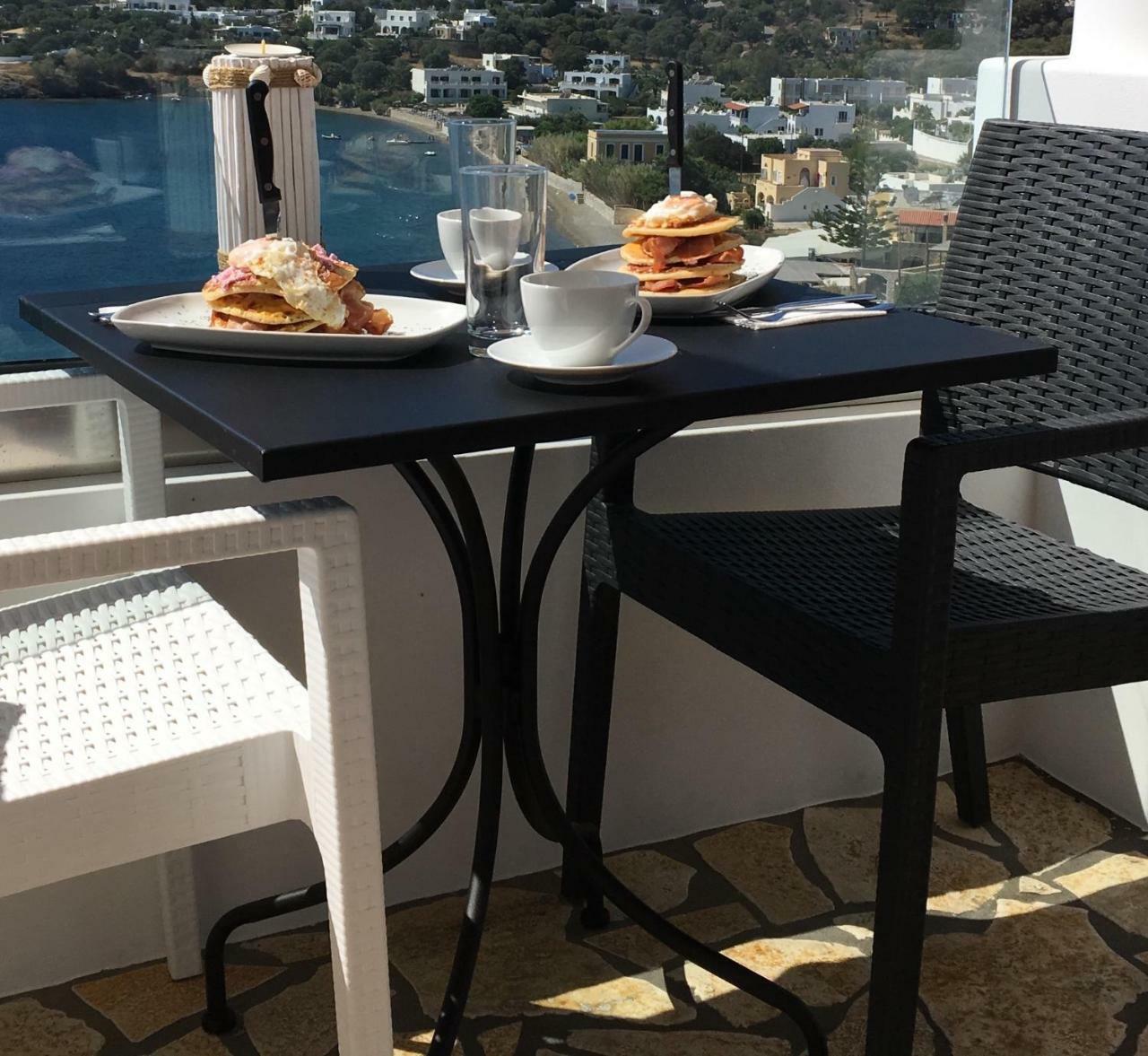 Sunny Bay Villa Agia Marina  Eksteriør bilde